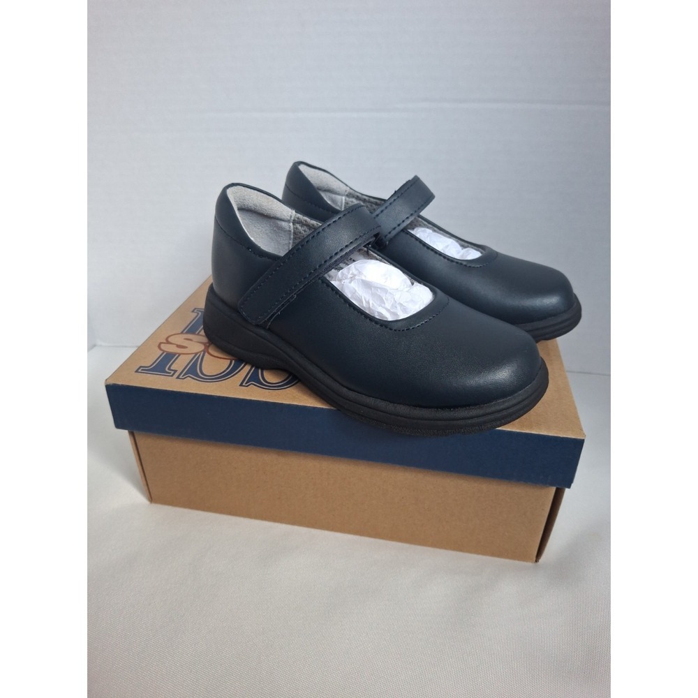 School Issue Girls Prodigy Navy  size 10 ‎ Von Maur